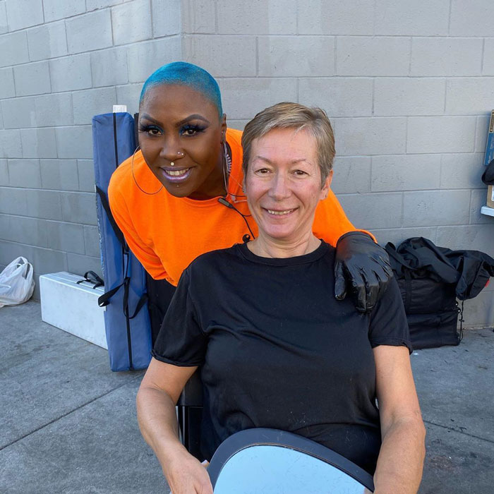 This LA-Based Beautician Gives Free Makeovers To Homeless Women This LA-Based Beautician Gives Free Makeovers To Homeless Women