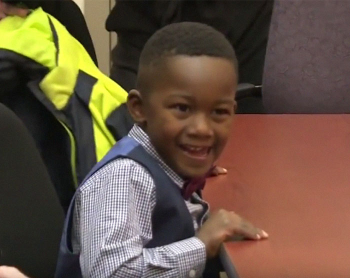 Boy Has His Whole Kindergarten Class At His Adoption Hearing And It's The Cutest Support Group Ever Boy Has His Whole Kindergarten Class At His Adoption Hearing And It's The Cutest Support Group Ever