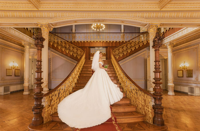 'I'm Not Rich But I Deserve A Nice Wedding', Delusional Bride Expects To Pay Everyone With 'Exposure' 'I'm Not Rich But I Deserve A Nice Wedding', Delusional Bride Expects To Pay Everyone With 'Exposure'