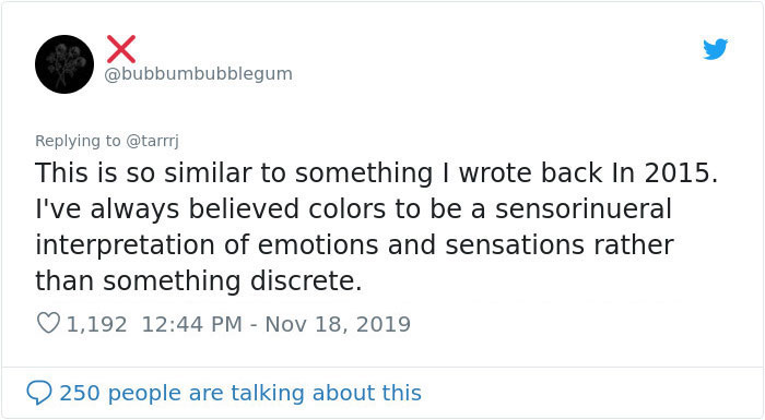 Blind Woman Shares How People Explained Colors To Her When She Was Little, Other People Try Explaining Them Too Blind Woman Shares How People Explained Colors To Her When She Was Little, Other People Try Explaining Them Too