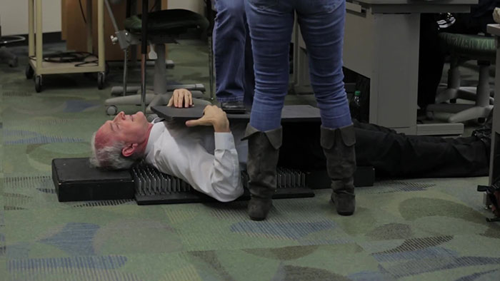 Student Shares A Compilation Of Various Crazy Things Her 70+ Y.O. Physics Professor Did, And It's Awesome Student Shares A Compilation Of Various Crazy Things Her 70+ Y.O. Physics Professor Did, And It's Awesome