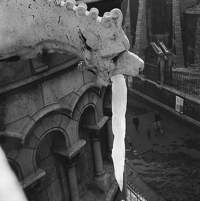 Gargoyle-Statues-Vomiting-Ice