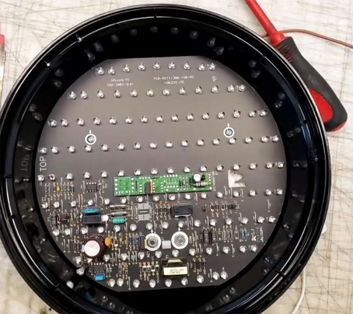 I Work With Traffic Signals. Here's What The Inside Of A Traffic Light Looks Like