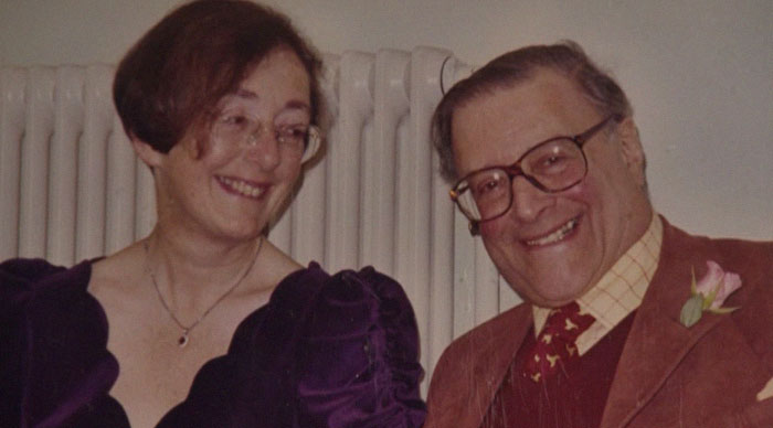 This Powerful Love And Loss Story On The London Underground Is Going Viral On Twitter This Powerful Love And Loss Story On The London Underground Is Going Viral On Twitter