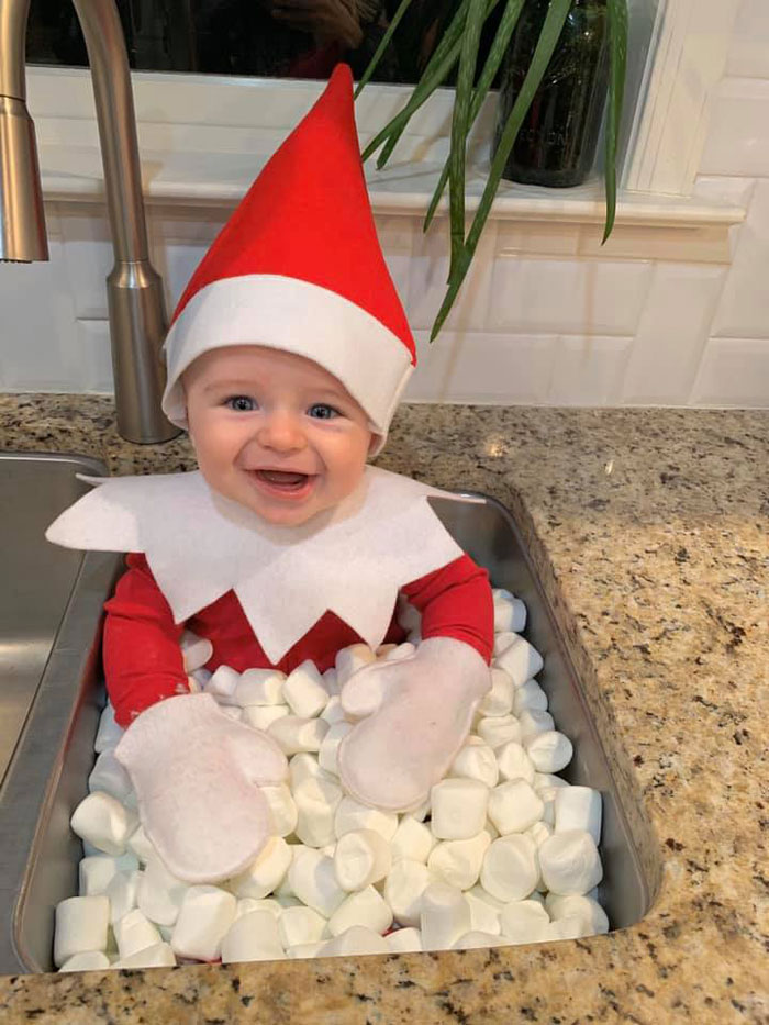 Every Advent Day This Mom Took A Photo Of Her Baby, Dressed As A Baby Elf On The Shelf