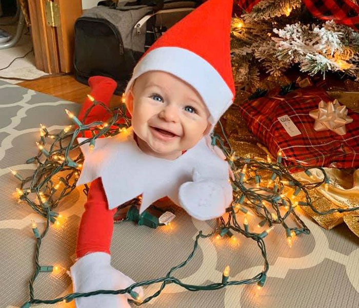 Every Advent Day This Mom Took A Photo Of Her Baby, Dressed As A Baby Elf On The Shelf