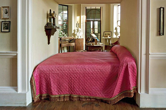 La gente comparte distintas formas de poner la cama en el dormitorio y algunas son terroríficas