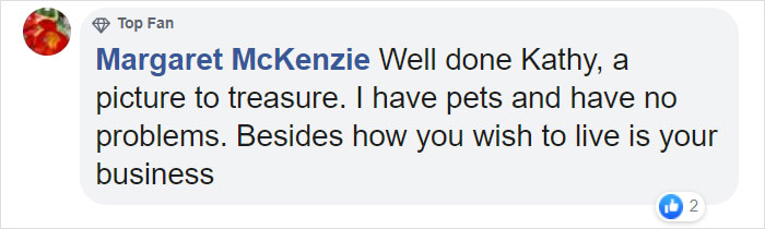 Woman Finally Manages To Get Her 17 Pets To Sit Still For A Photo
Woman Finally Manages To Get Her 17 Pets To Sit Still For A Photo