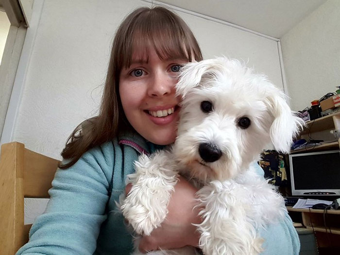 Woman Finally Manages To Get Her 17 Pets To Sit Still For A Photo
Woman Finally Manages To Get Her 17 Pets To Sit Still For A Photo