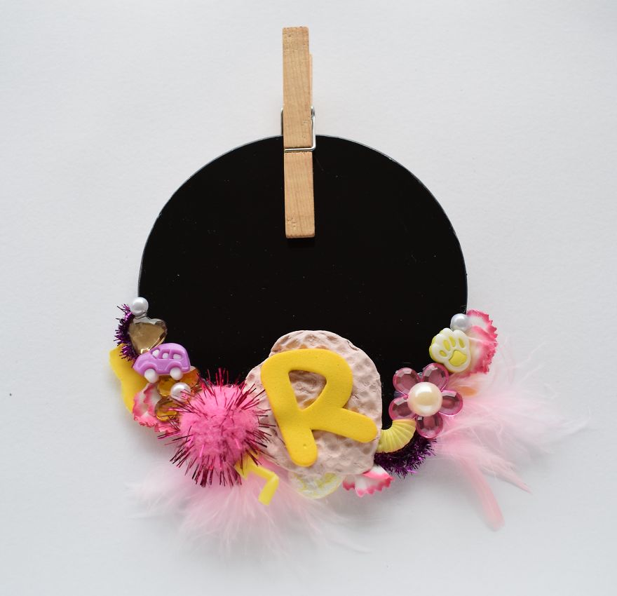 R Initial Centerpiece
