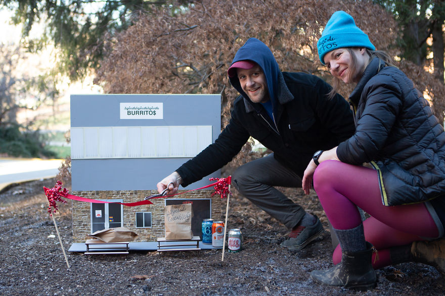 The First-Ever Food Joint For Squirrels Is Booming In Lexington, Kentucky The First-Ever Food Joint For Squirrels Is Booming In Lexington, Kentucky