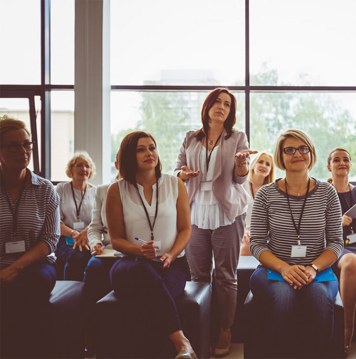 Study Shows That Men And Women Need Different Networks To Succeed