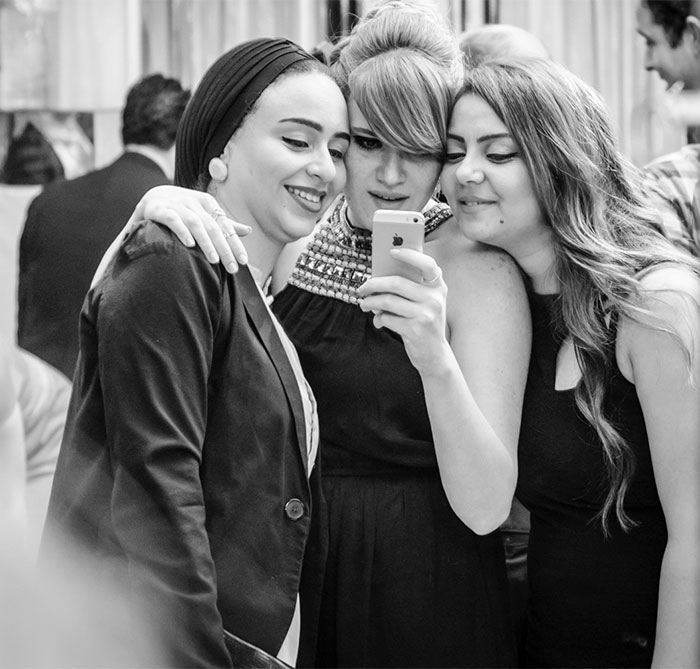 Study Shows That Men And Women Need Different Networks To Succeed