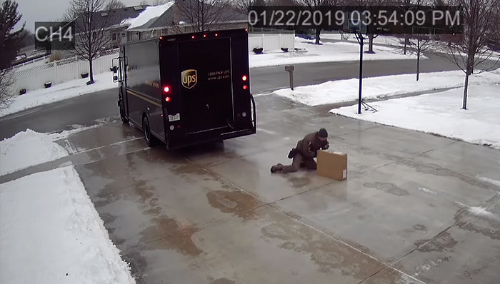 A Security Cam Captures This UPS Delivery Guy Being A Hero And Doing His Best To Deliver What He Has To A Security Cam Captures This UPS Delivery Guy Being A Hero And Doing His Best To Deliver What He Has To