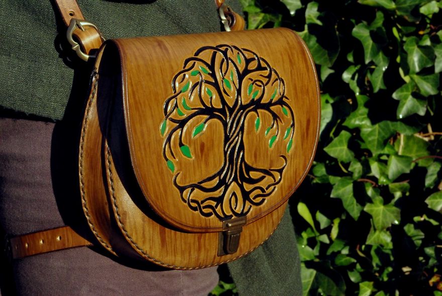 I'm Making Arts & Armor From Leather