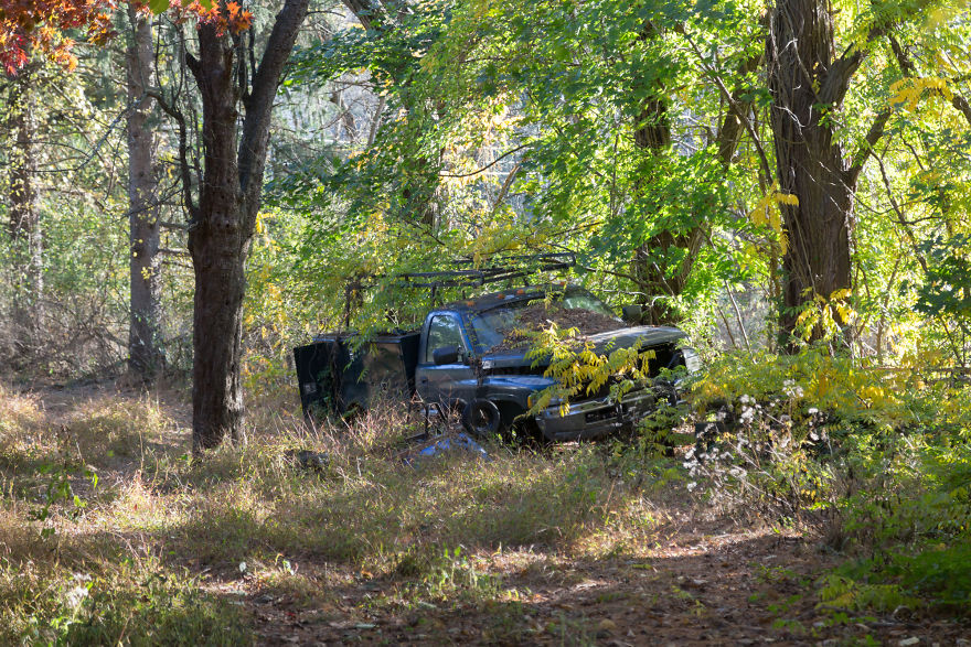 This German American House Was Left Behind With All Its Belonging Still Inside (17 Pics)