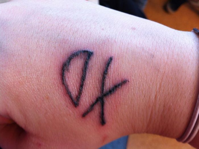 My Ex-GF Sent Me This Pic Of Her New Tattoo On Her Hand. Thanks For Reminding Me To Not Get Back Together