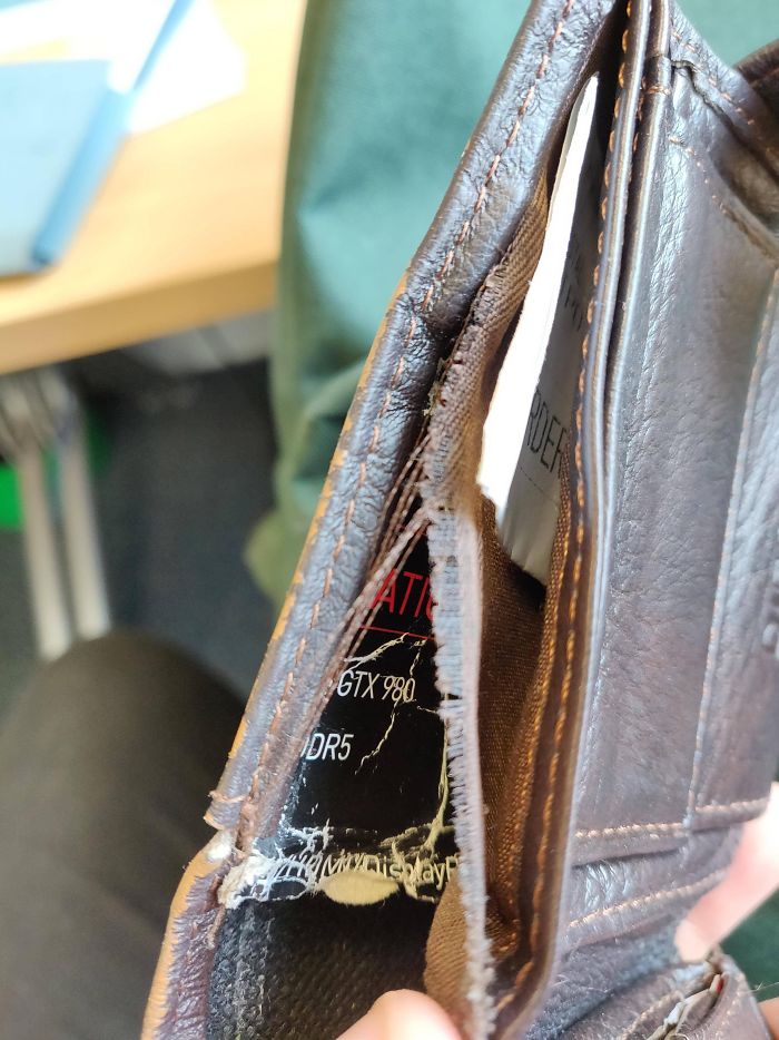 My Slowly-Disintegrating Wallet Has Revealed Retail Packaging From A GTX 980 Inside The Stitching