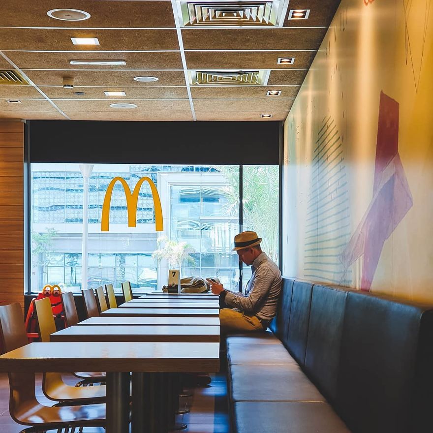 I Try To Prove That An Expensive Camera Doesn't Matter By Photographing With One Of The Most Underrated And Cheap Cameras