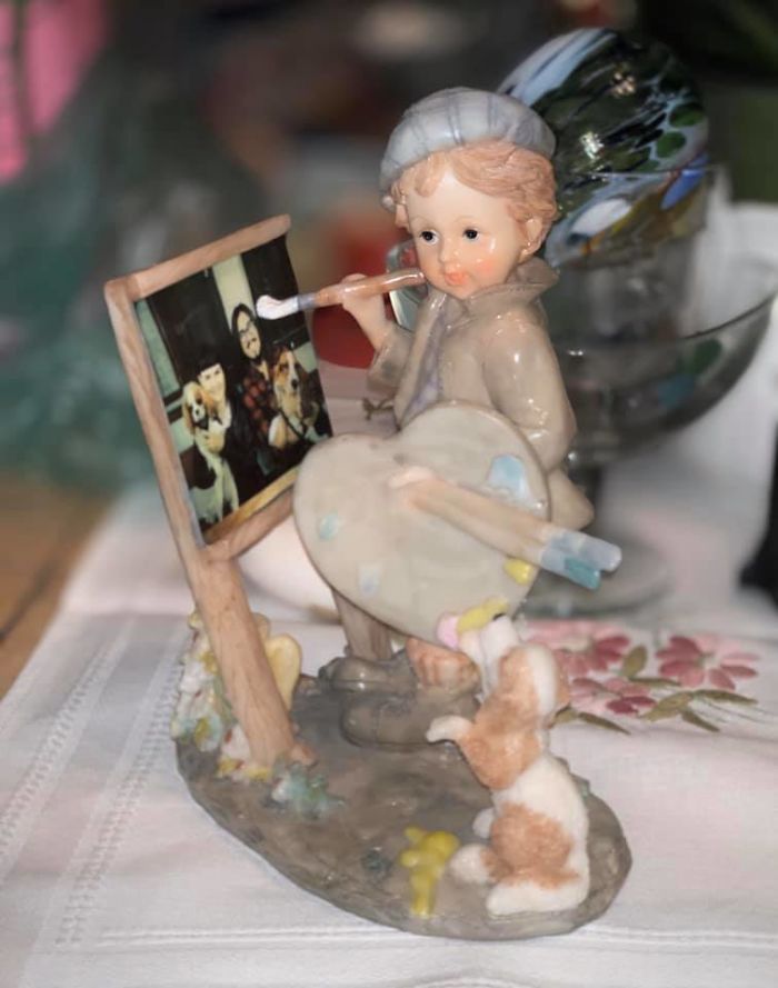 Our Neighbors Were The Most Wonderful You Can Imagine. They Were Totally Into Our Dogs. As A Going Away Present We Found This Little Painter At An Antique Store And Glued A Picture Of Us With Our Dogs On The "Canvas", So We're Always Nearby, Even If Not Next Door