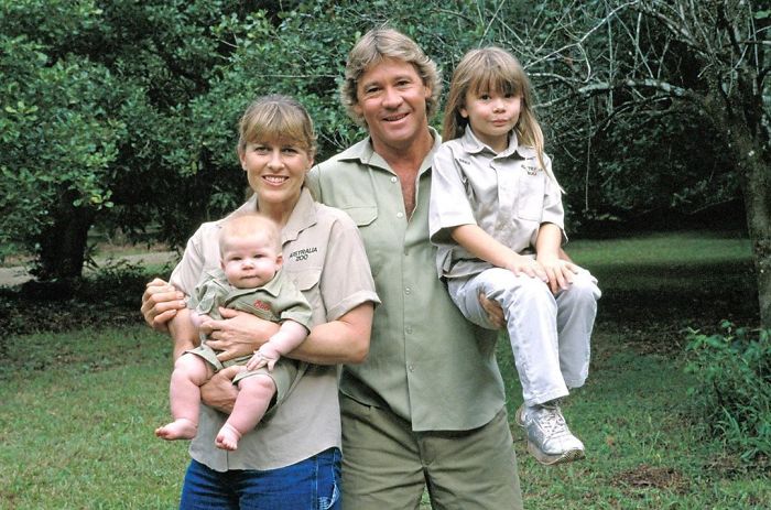 Since Half A Billion Animals Were Potentially Lost In Australian Bushfires, The Irwin Family Stepped In And Already Helped Over 90,000 Animals Since Half A Billion Animals Were Potentially Lost In Australian Bushfires, The Irwin Family Stepped In And Already Helped Over 90,000 Animals