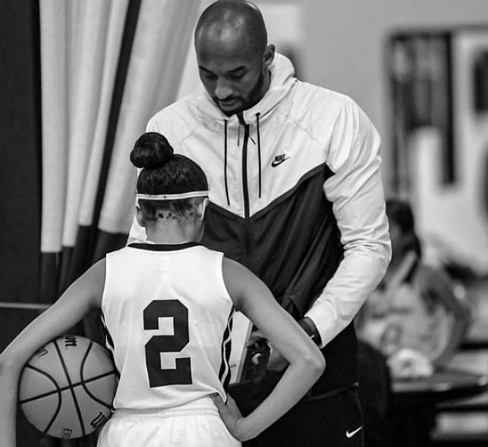 17 Heartbreaking Photos Of Kobe Bryant And His 13-Year-Old Daughter, Gigi 17 Heartbreaking Photos Of Kobe Bryant And His 13-Year-Old Daughter, Gigi