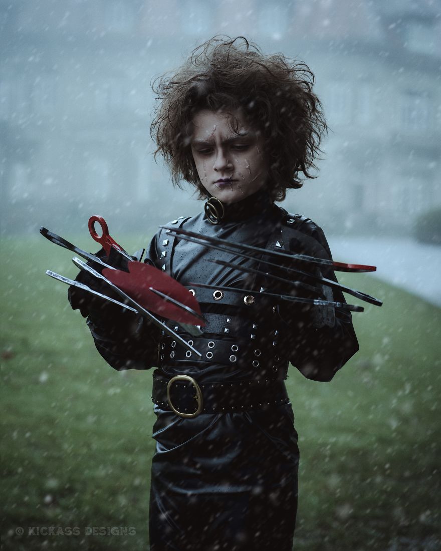 These Kids Dressed Up As Edward Scissorhands And Kim Will Give You Life. These Kids Dressed Up As Edward Scissorhands And Kim Will Give You Life.
