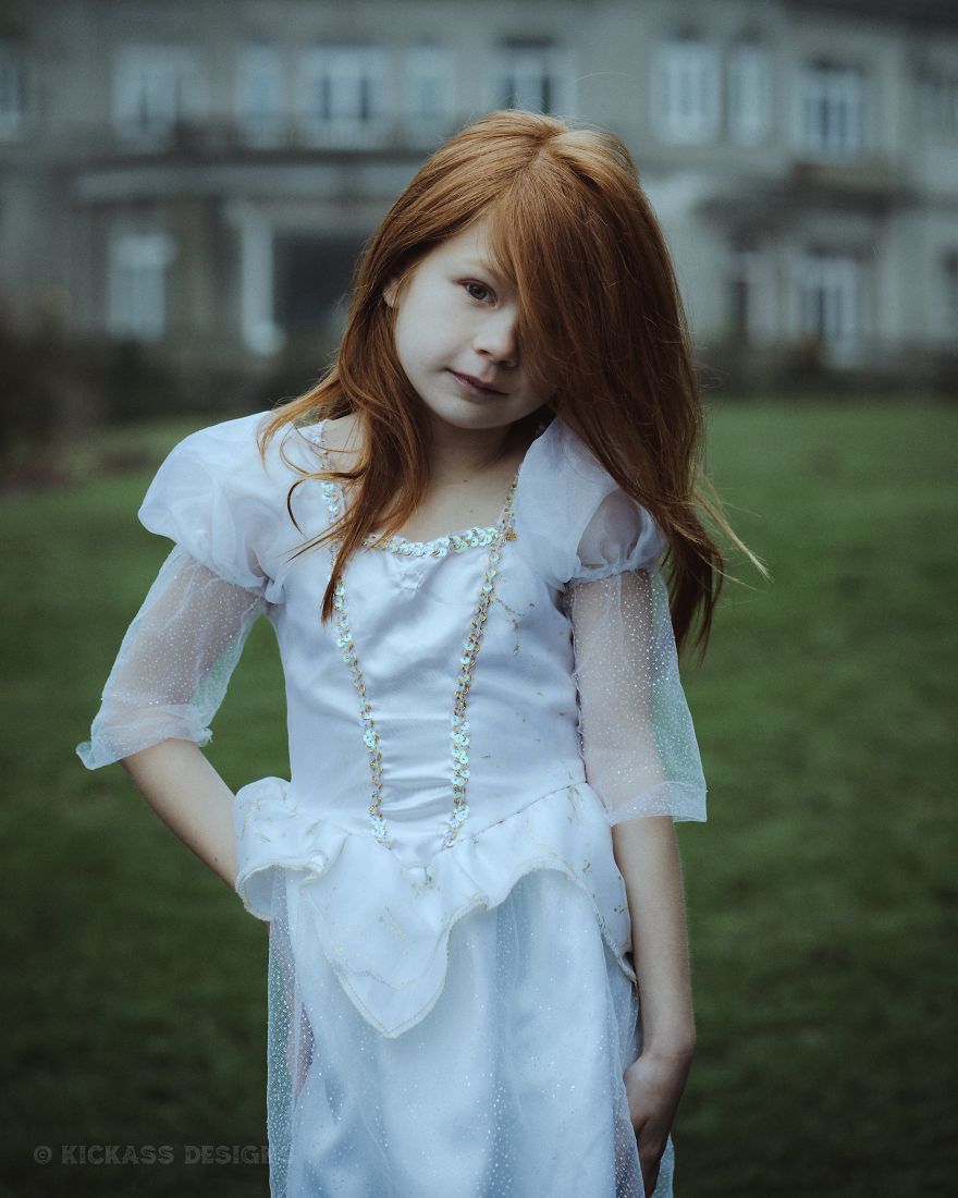 These Kids Dressed Up As Edward Scissorhands And Kim Will Give You Life.