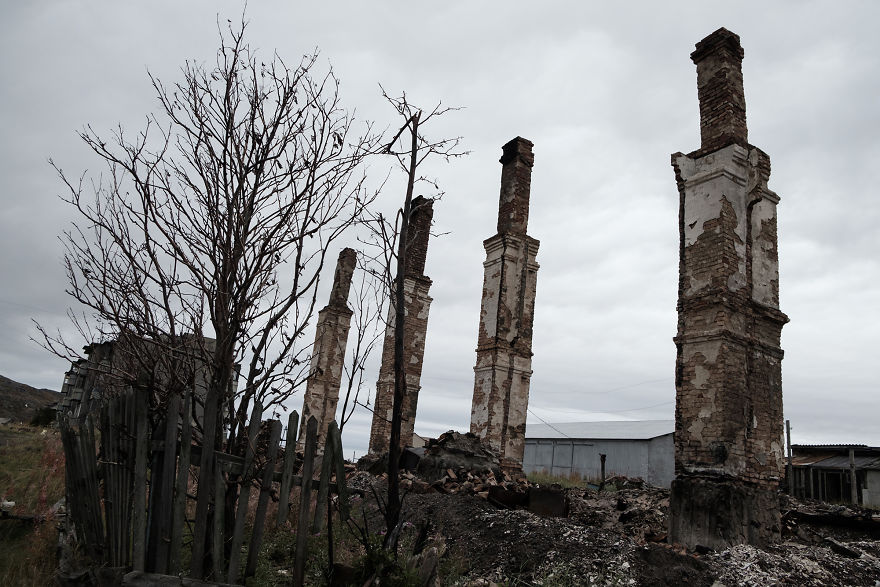 Abandoned Belongings In The Deserted Teriberka Village