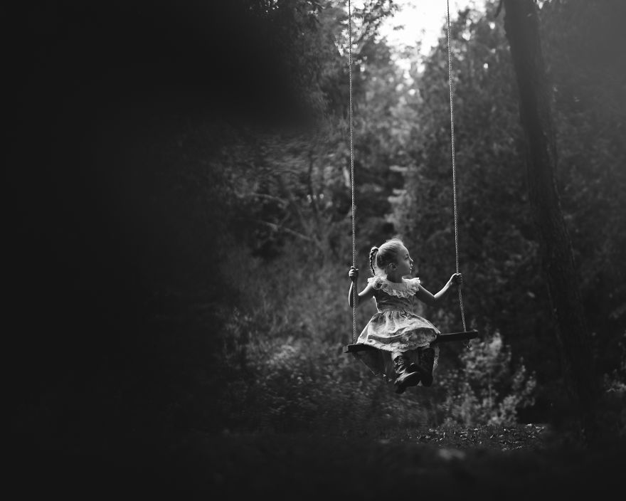 I've Photographed My Daughter On The Same Tree Swing For 3 Years, Here Are Some Of My Favorites