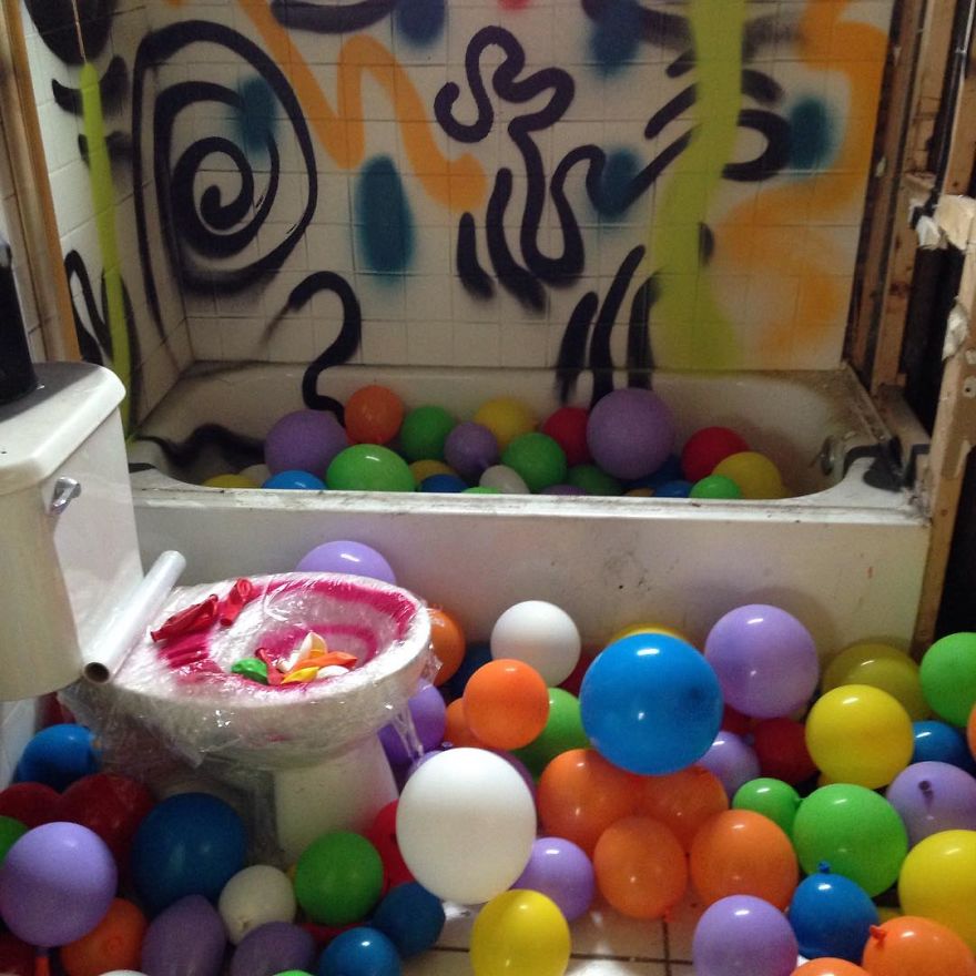 I Spent Five Years Photographing Bathrooms In Cleveland.