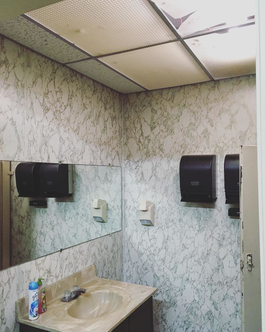 I Spent Five Years Photographing Bathrooms In Cleveland.