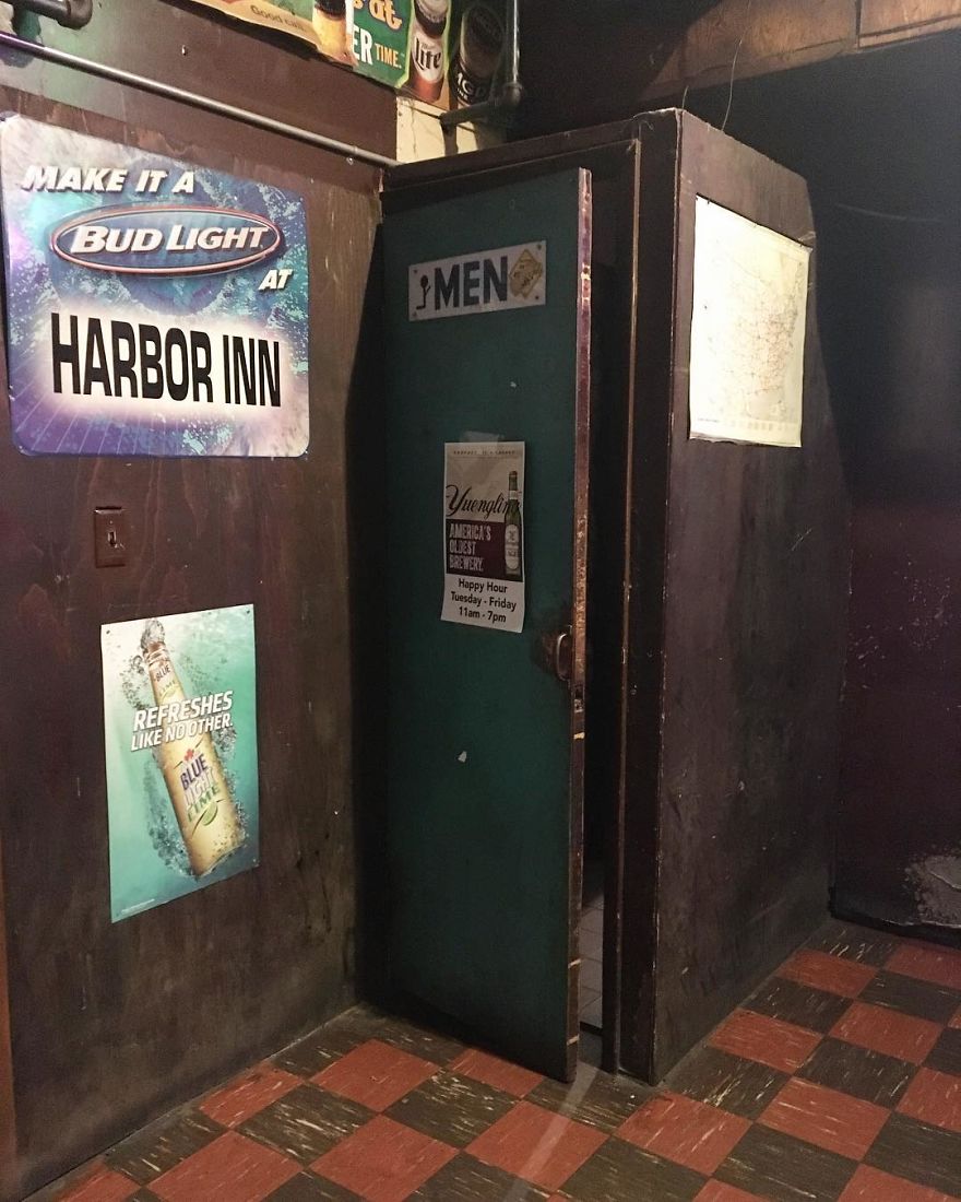 I Spent Five Years Photographing Bathrooms In Cleveland.
