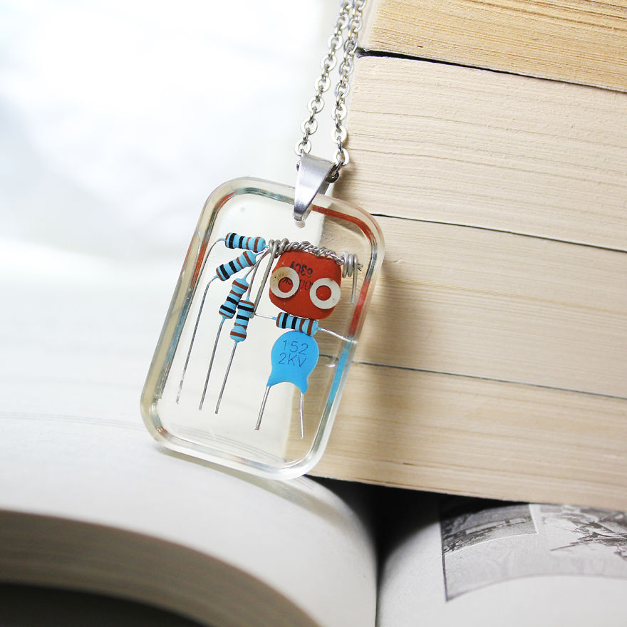 I Turned Electronic Components Into Adoptable Tiny Robots