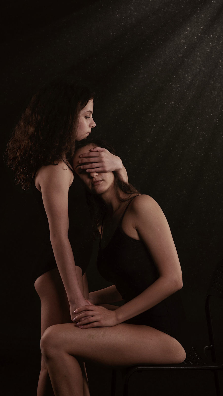 I Tried Reflecting The Future Through The Past By Capturing The Powerful Emotions Of Two Romanian Dancers I Tried Reflecting The Future Through The Past By Capturing The Powerful Emotions Of Two Romanian Dancers