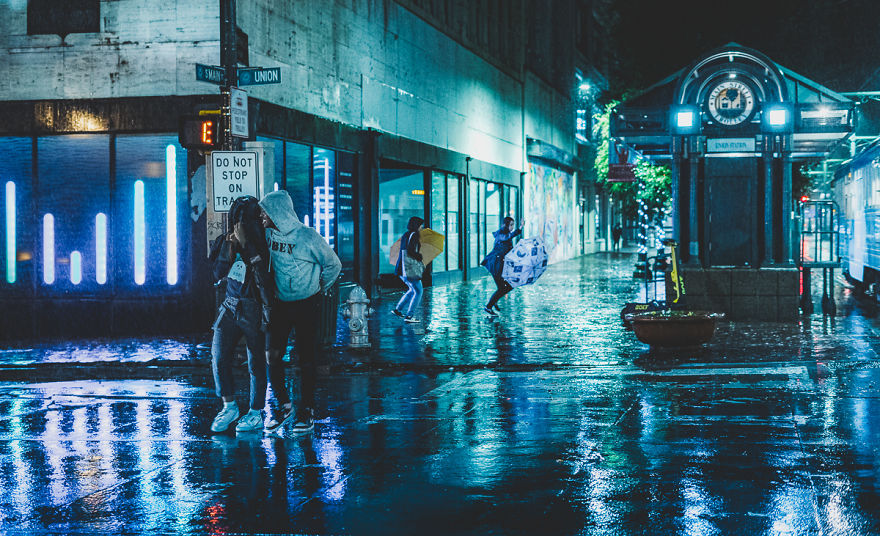Couple Crossing Street, Downtown