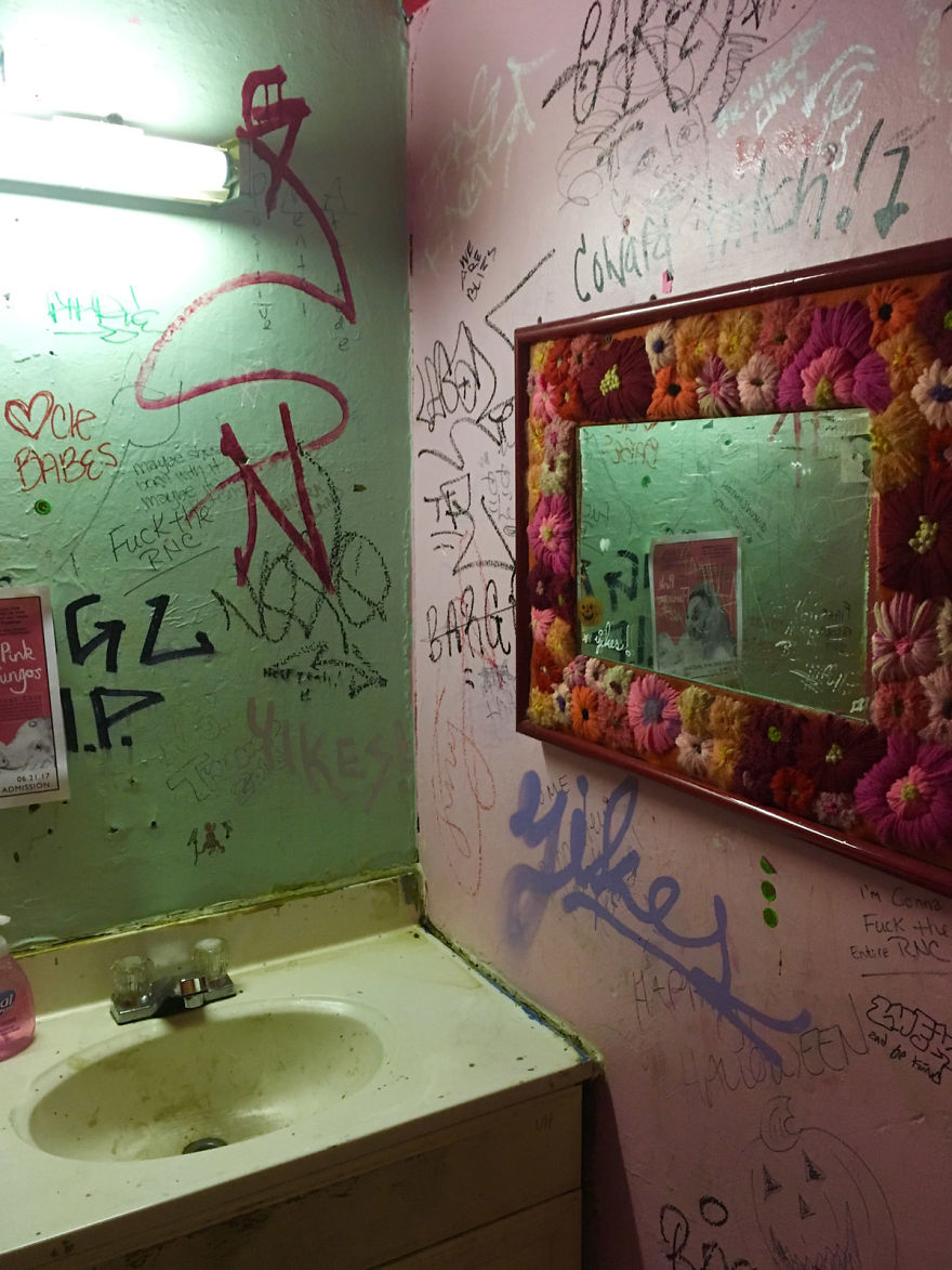 I Spent Five Years Photographing Bathrooms In Cleveland.