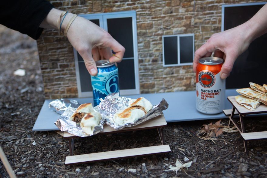 The First-Ever Food Joint For Squirrels Is Booming In Lexington, Kentucky The First-Ever Food Joint For Squirrels Is Booming In Lexington, Kentucky