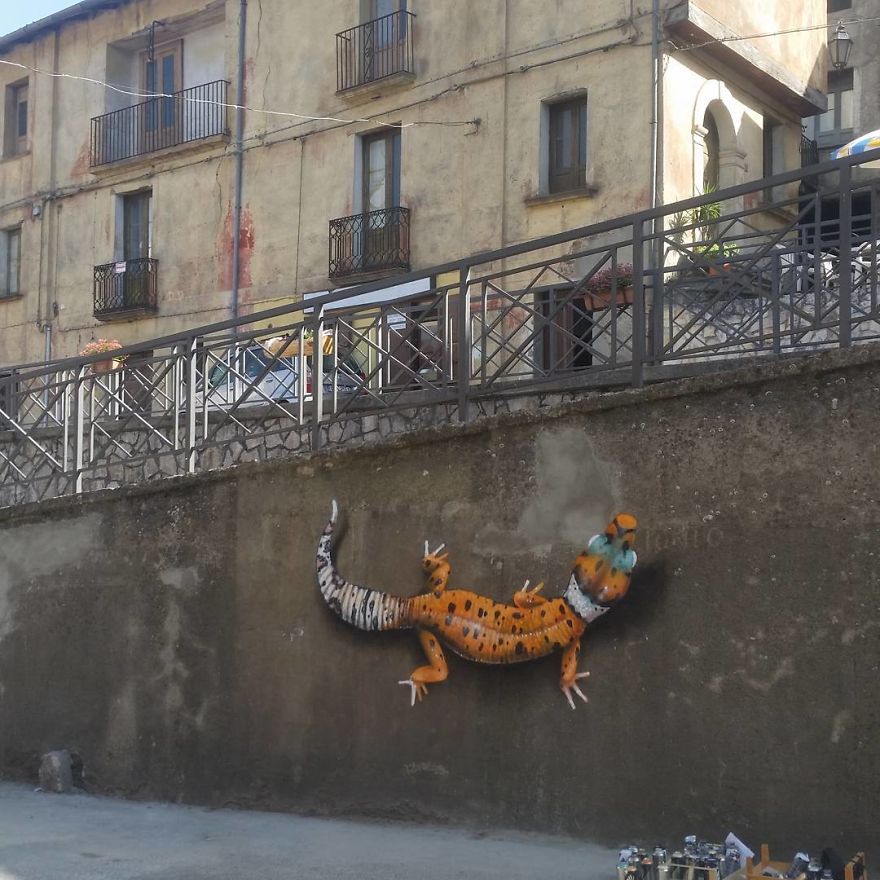 This Street Performer Beautifies The Walls And Empty Spaces Of His City With His Stunning 3D Art.