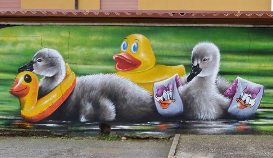 This Street Performer Beautifies The Walls And Empty Spaces Of His City With His Stunning 3D Art.