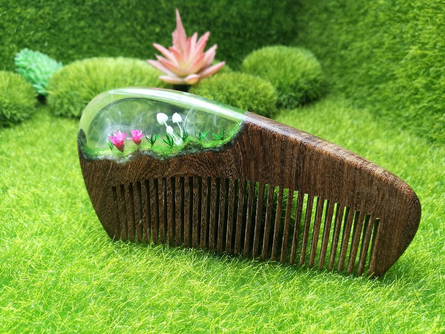 I Created This Jellyfish Comb Using Resin And Wood