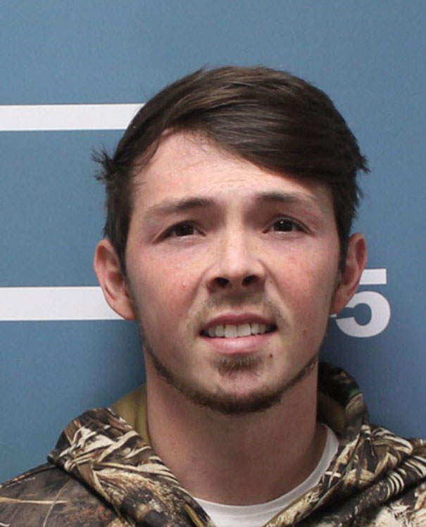 Couple Baits Thieves With Unsecured Bikes And Then Beats Them With Bats, But Not Everyone Thinks It's Okay Couple Baits Thieves With Unsecured Bikes And Then Beats Them With Bats, But Not Everyone Thinks It's Okay