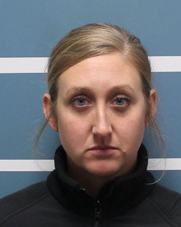 Couple Baits Thieves With Unsecured Bikes And Then Beats Them With Bats, But Not Everyone Thinks It's Okay