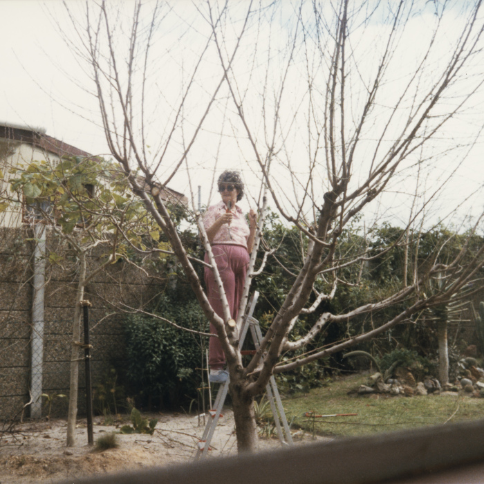My Emotional Photographic Exploration Of The Loss Of My Grandparents’ Home