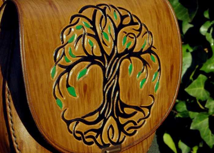 I’m Making Arts & Armor From Leather