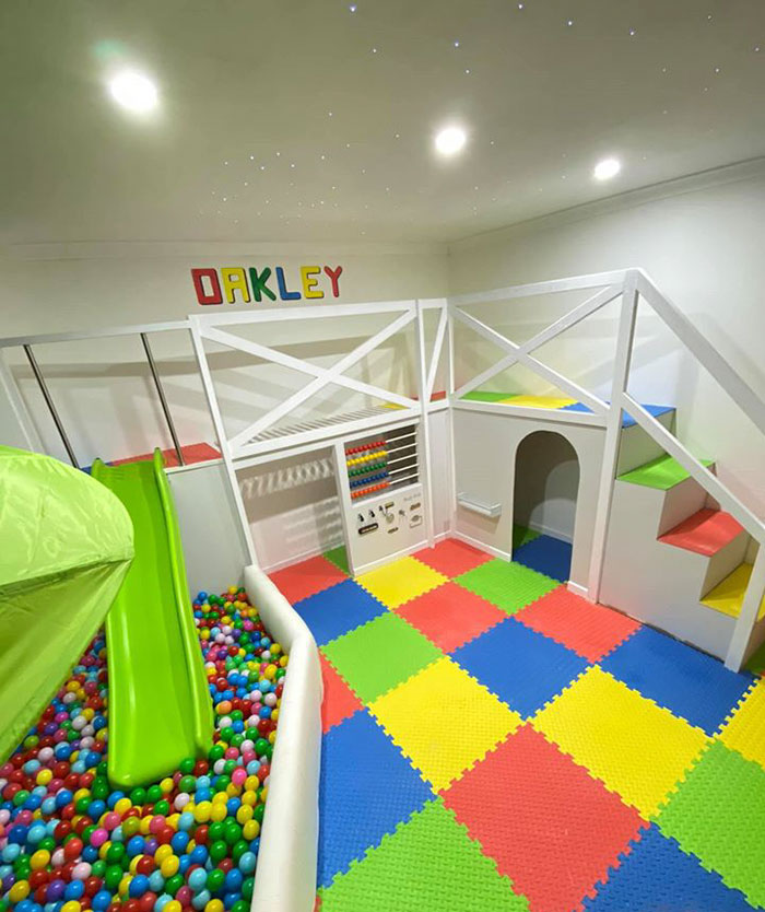 Dad Builds A Playroom For His Son And The Before & After Photos Show Real Handyman Skills Dad Builds A Playroom For His Son And The Before & After Photos Show Real Handyman Skills