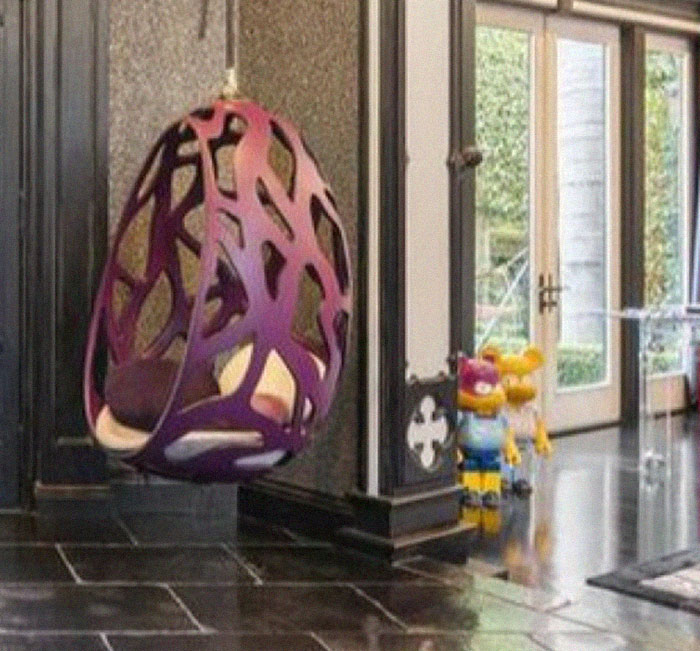 'Luxury' House Owned By Dr. Phil Is For Sale And People Are Finding Lots Of Things Very Wrong With Its Design 'Luxury' House Owned By Dr. Phil Is For Sale And People Are Finding Lots Of Things Very Wrong With Its Design