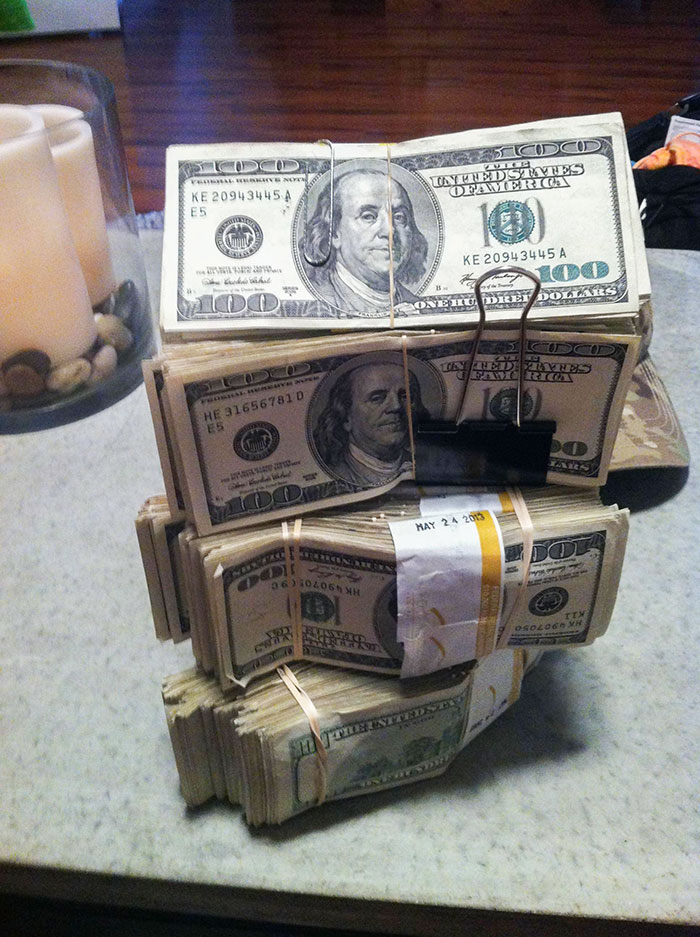 My Buddy's Bank Wouldn't Reverse Some Petty Fees So He Showed Up On The Last Day Of The Month And Closed His 150k Account To Cash