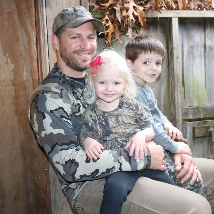 Mother Of 3 Posts About How Her Husband Goes Hunting Twice A Week, So She Decides To Start &lsquo;Hunting' Herself