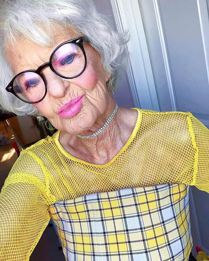 Meet Baddie Winkle, A 92 Y.O. Stylish Grandma Who "Is Stealing Your Ma...